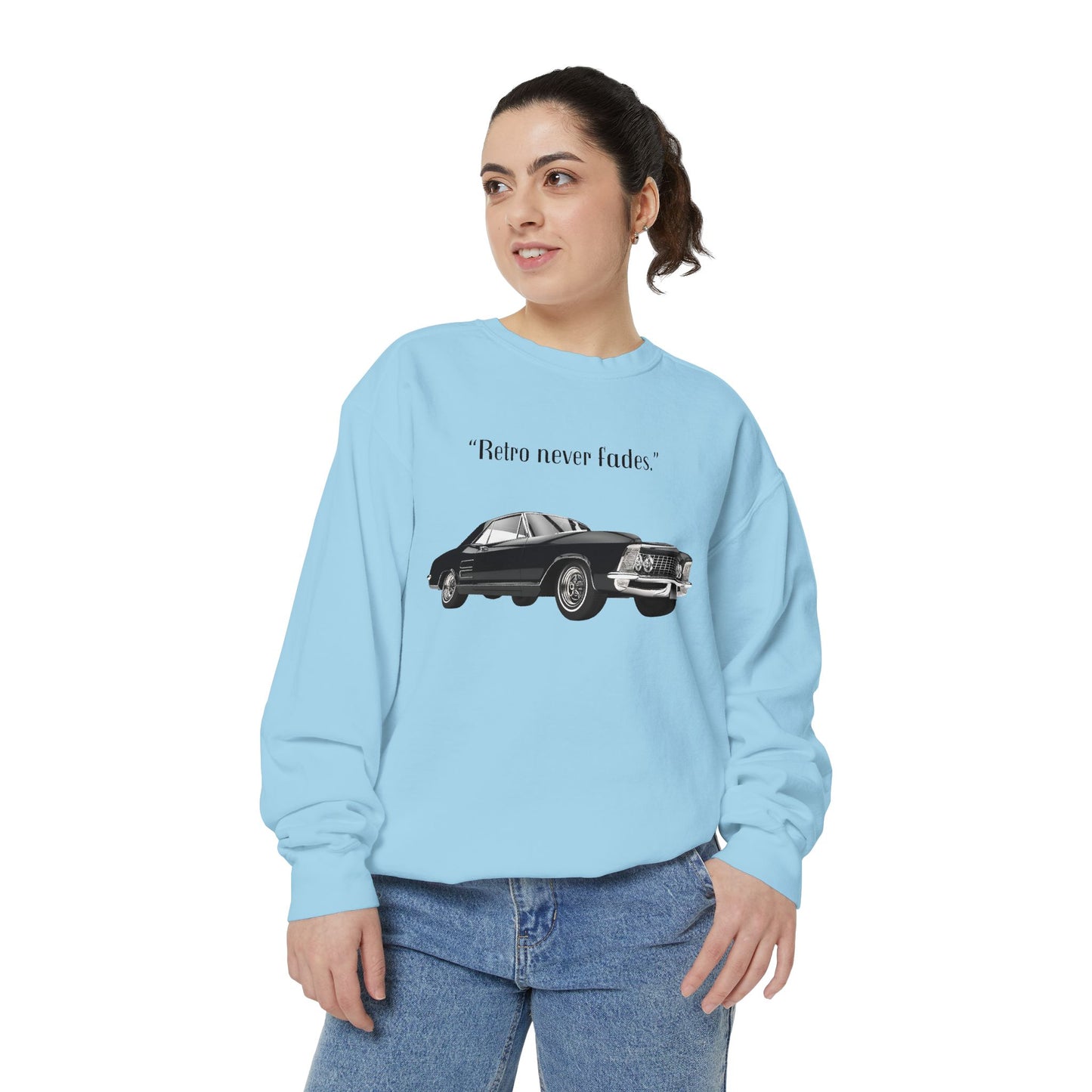 Retro 'Never Fades' Vintage Classic Car Sweatshirt