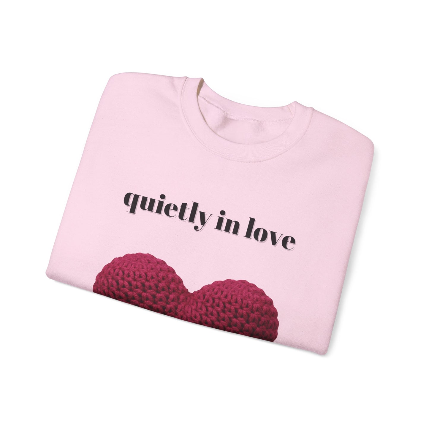 Sudadera de cuello redondo con corazón de San Valentín de Quietly in Love