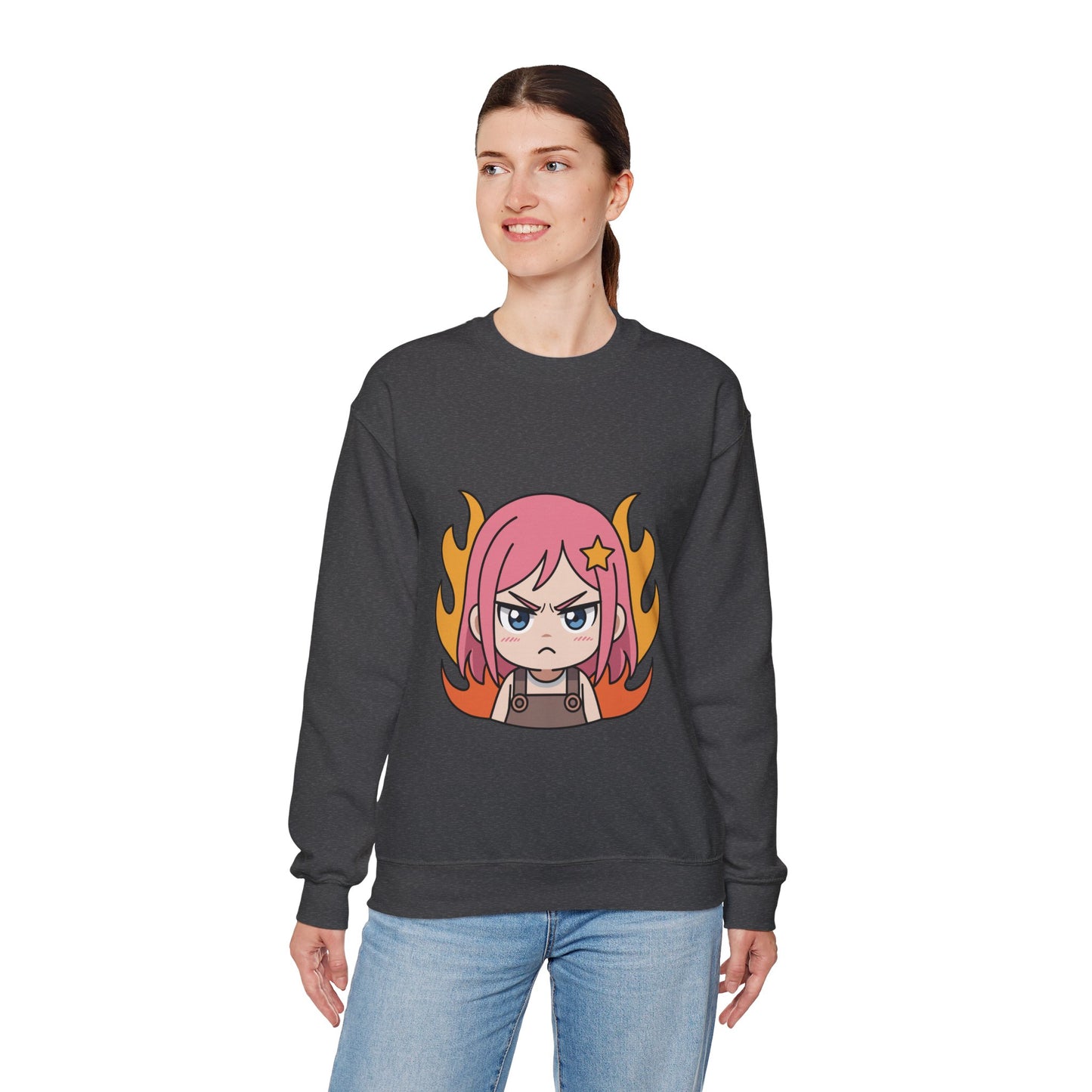 Sudadera de chica chibi enojada: adorable sudadera de cuello redondo con dibujos animados de anime y cabello flameante.