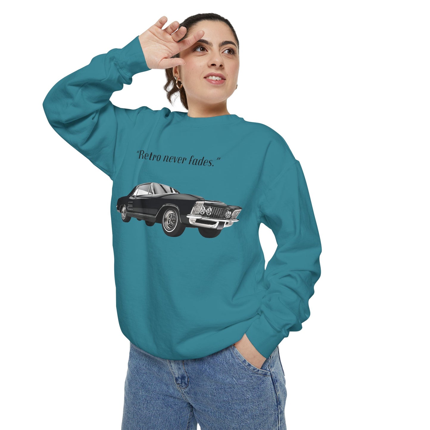 Retro 'Never Fades' Vintage Classic Car Sweatshirt