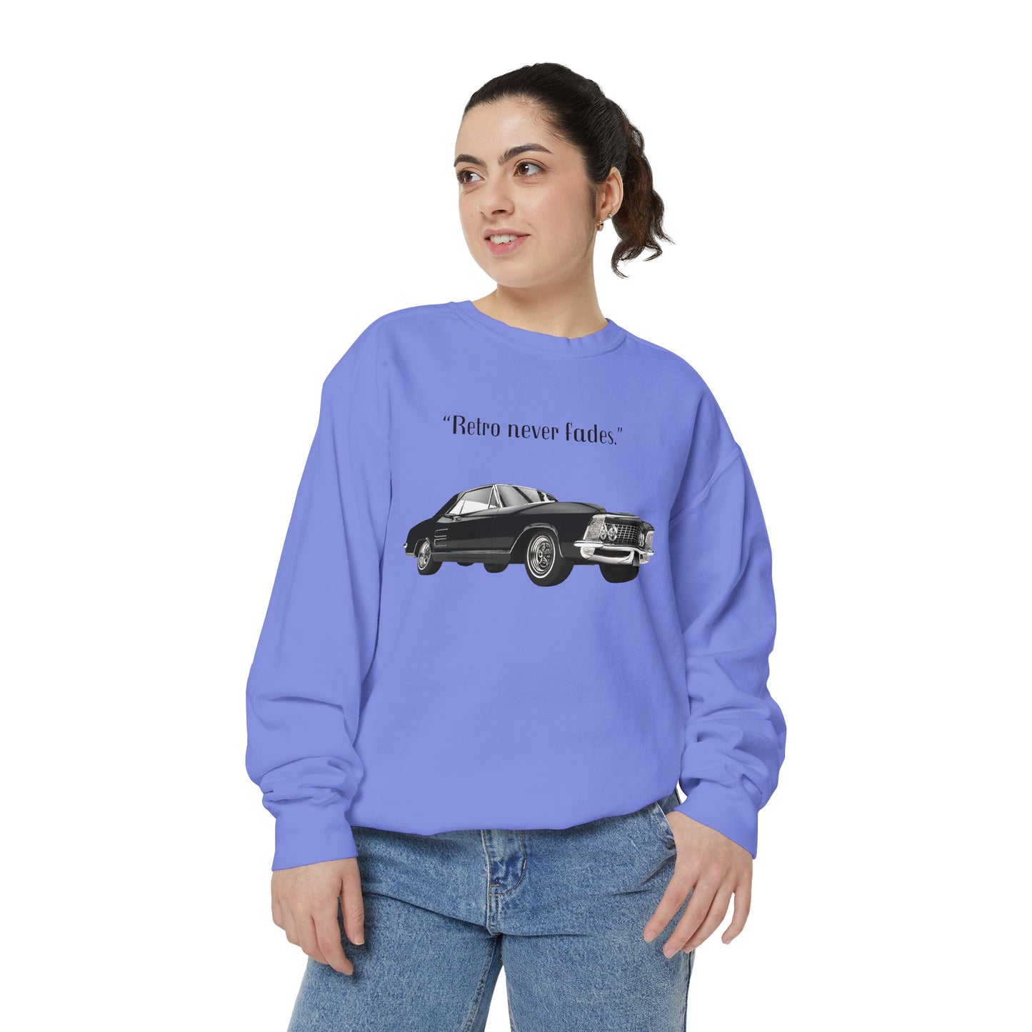 Retro 'Never Fades' Vintage Classic Car Sweatshirt