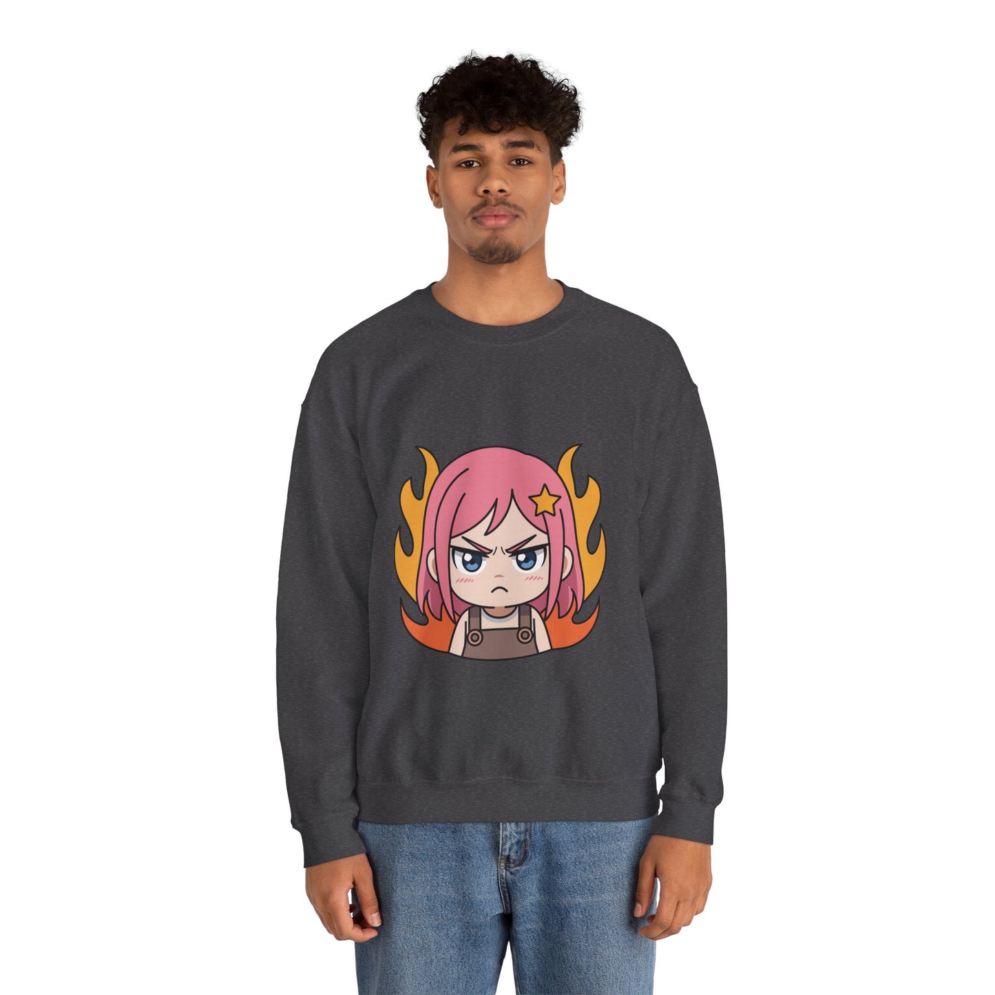 Sudadera de chica chibi enojada: adorable sudadera de cuello redondo con dibujos animados de anime y cabello flameante.