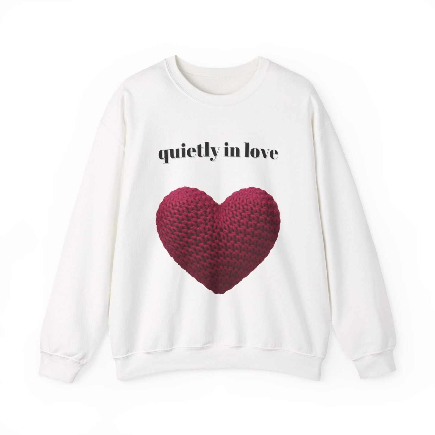 Sudadera de cuello redondo con corazón de San Valentín de Quietly in Love