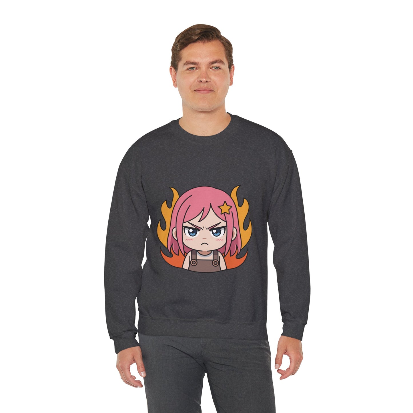 Sudadera de chica chibi enojada: adorable sudadera de cuello redondo con dibujos animados de anime y cabello flameante.