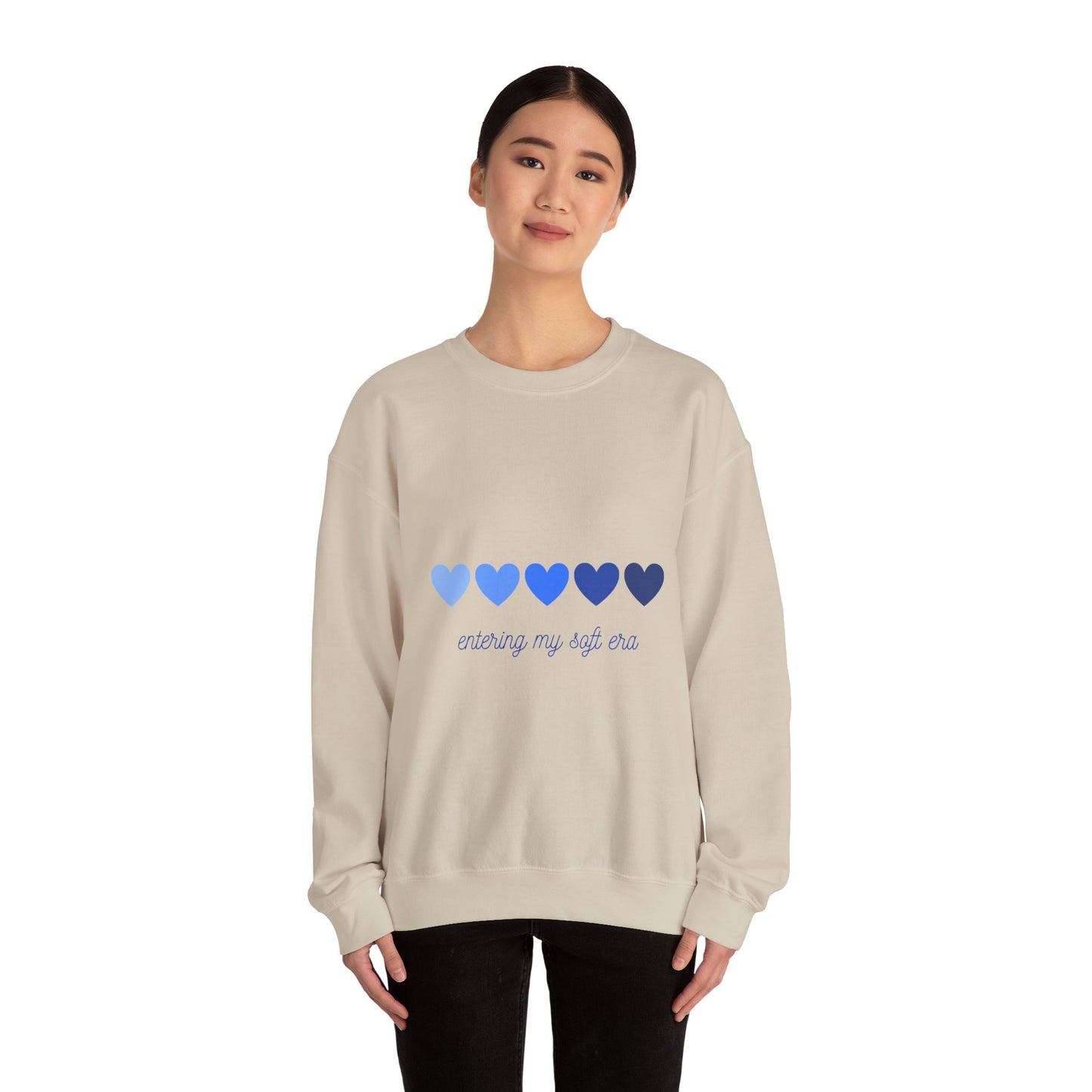 Sudadera de cuello redondo con gráfico de corazón azul «Entering My Soft Era»